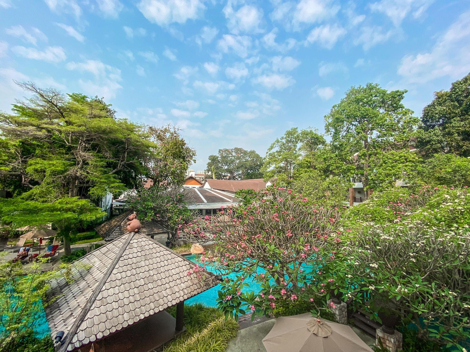 Woodlands Hotel And Resort Pattaya Zewnętrze zdjęcie